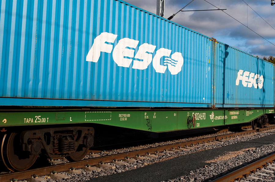 FESCO delivered 300 TEU from Novosibirsk to Yakutia within the new seasonal intermodal service FESCO delivered 300 TEU from Novosibirsk to Yakutia within the new seasonal intermodal service