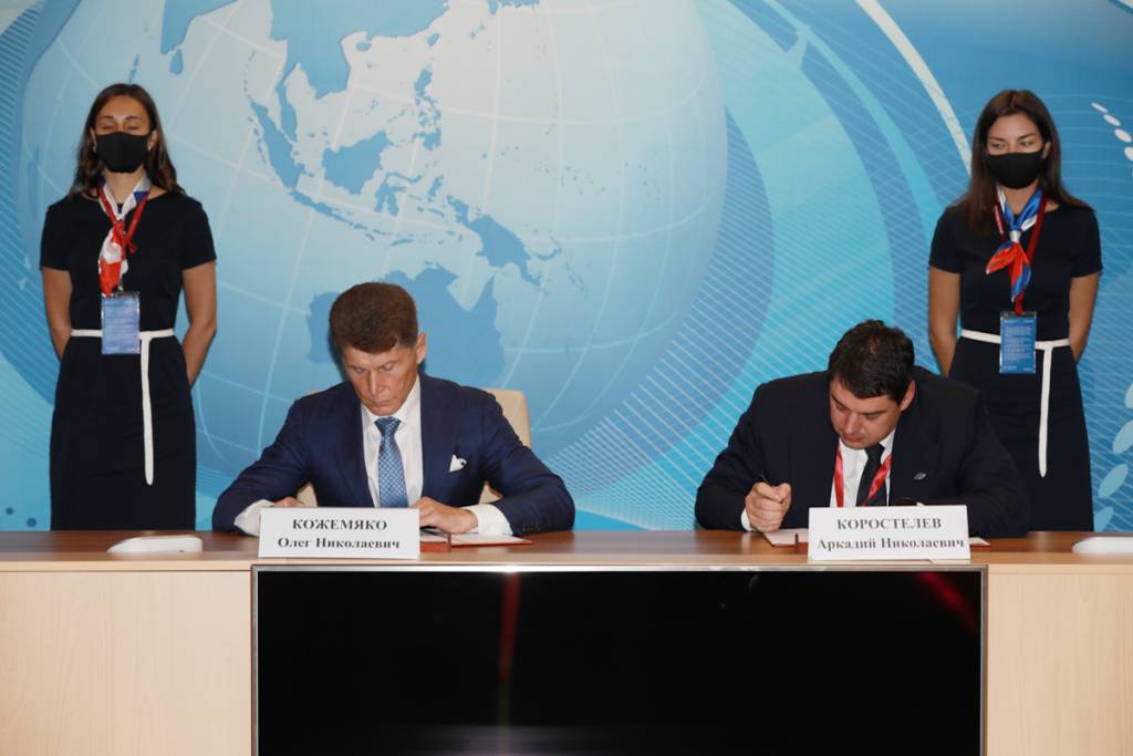 FESCO and the Government of Primorye sign an agreement on social, economic and cultural cooperation